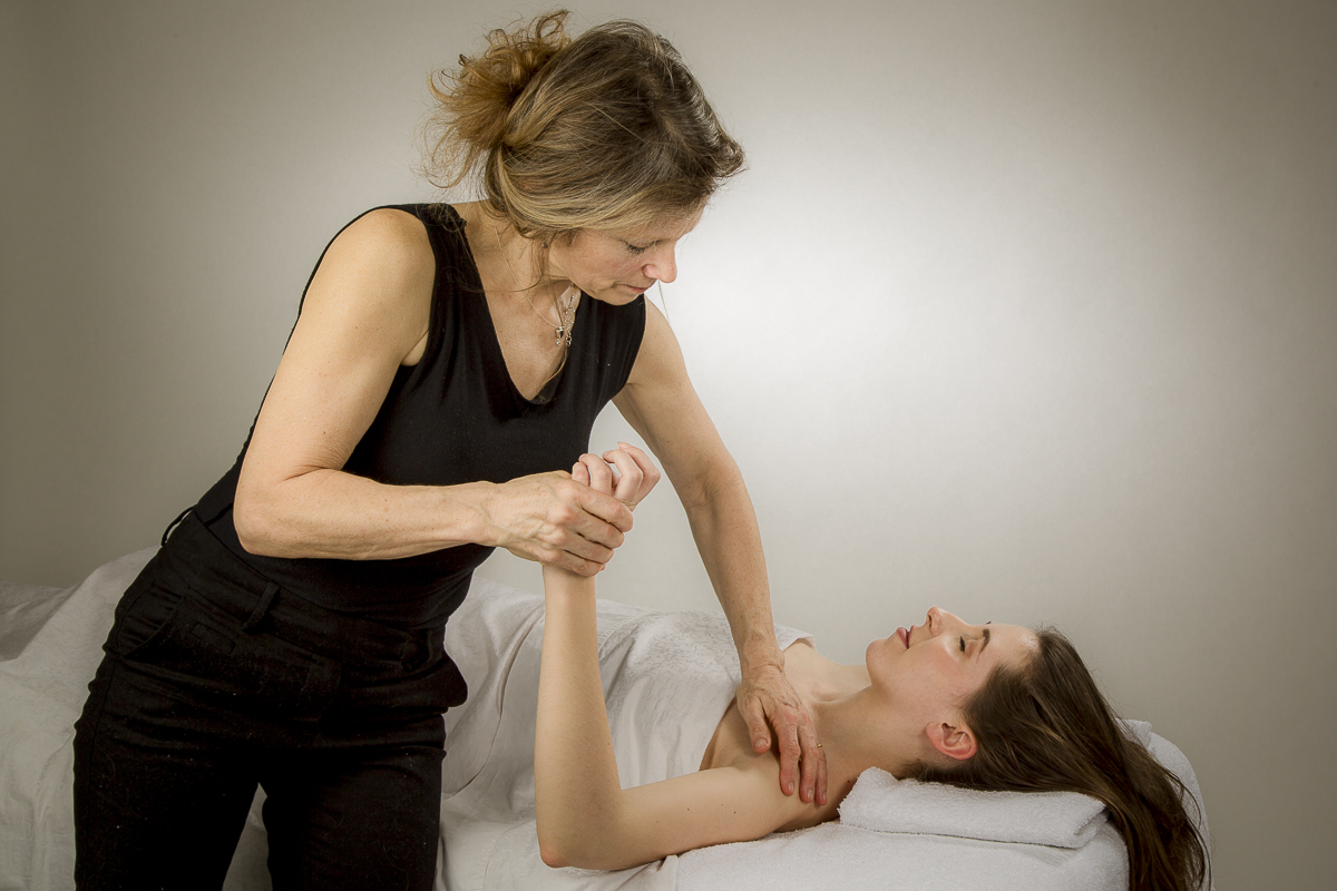 lyn-martel-massage-acupuncture-caen